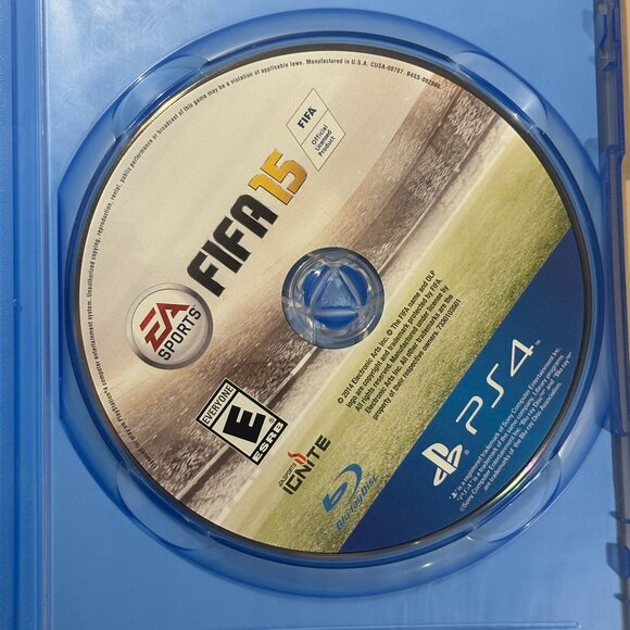 GREAT DEAL! Barely used EA SPORTS FIFA 15 for PS4 - Playstation game disc! - Picture 2 of 3